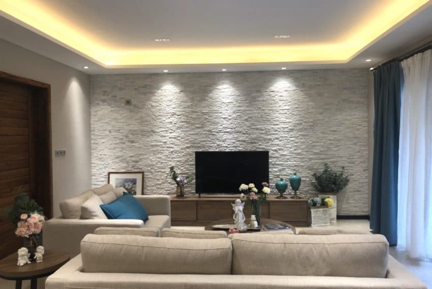 Living-Area-1600x1200