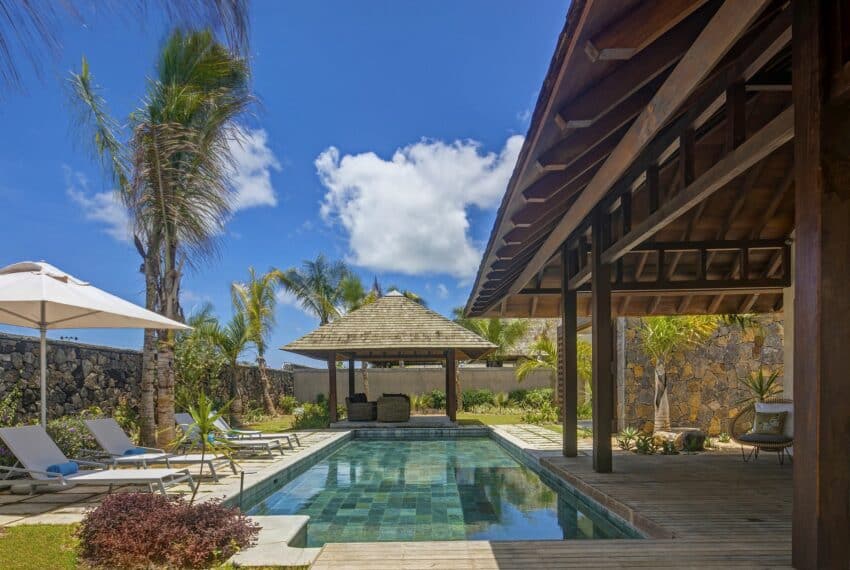 Villa de prestige à l'île Maurice à Grand Gaube : terrasse et piscine